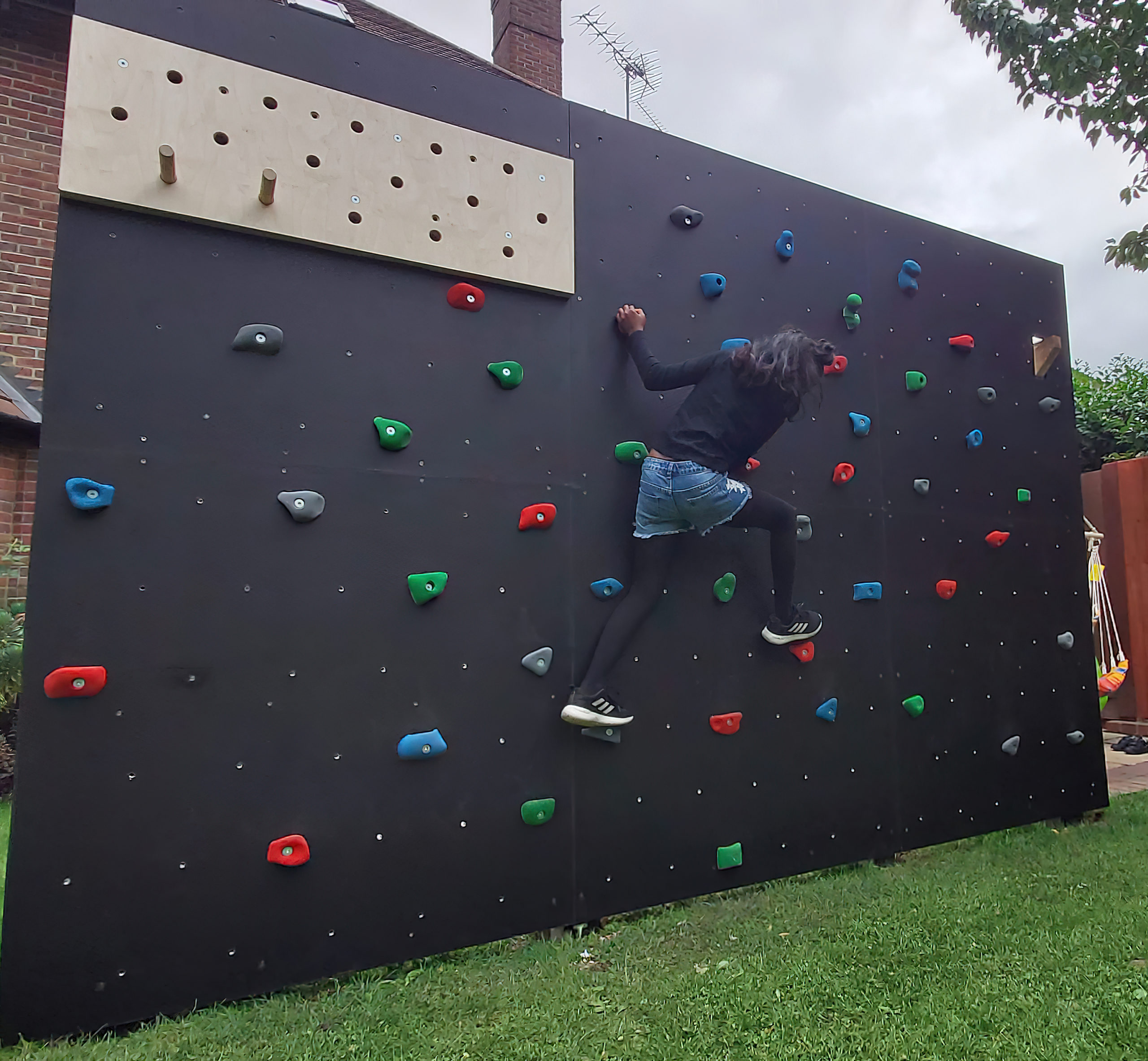 Hallway climbing wall Climb a Wall